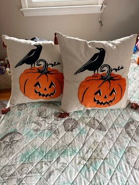 Kohl's Halloween Pumpkin & Crow Accent Pillow Pair